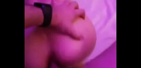  Homemade White Petite Teen Girl Fucked by Big Dick Husband streamed live over Periscope. Thousands of men watched live this woman with a great body. An Amateur shot, girl is masked. Register to muemele.net for more